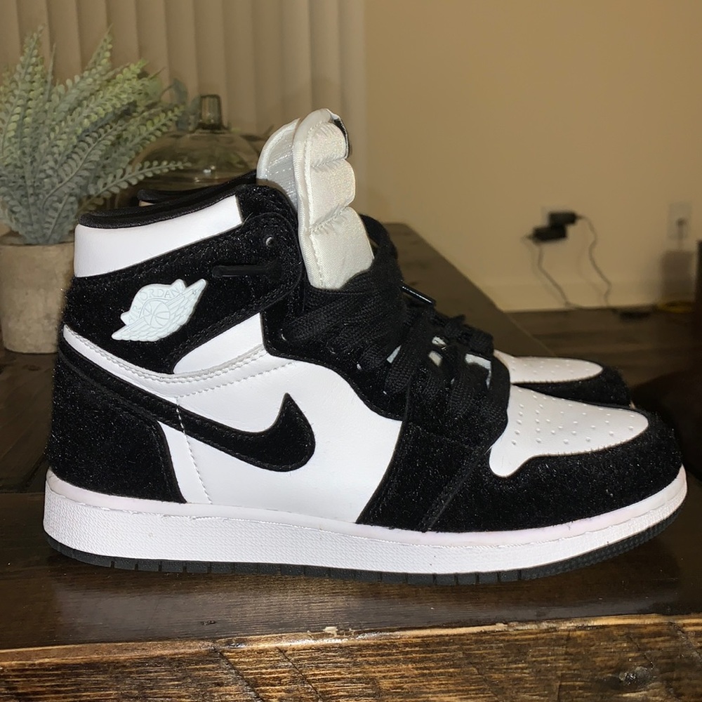 Jordan 1 twist